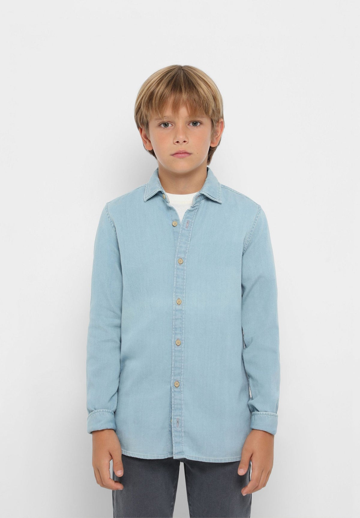 BASIC DENIM SHIRT