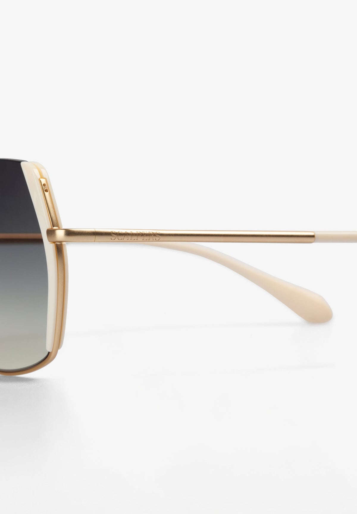 METAL FRAME SUNGLASSES