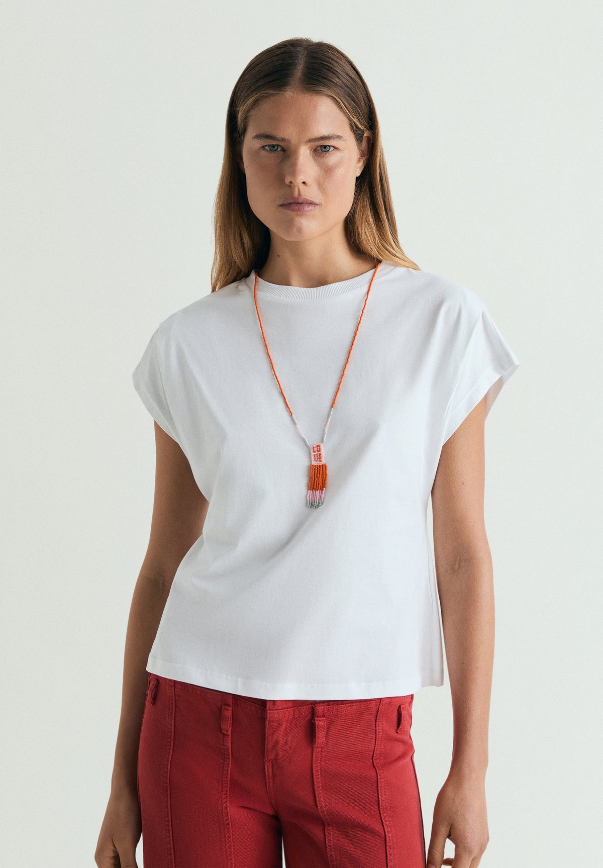 SHORT SLEEVE T-SHIRT WITH PENDANT