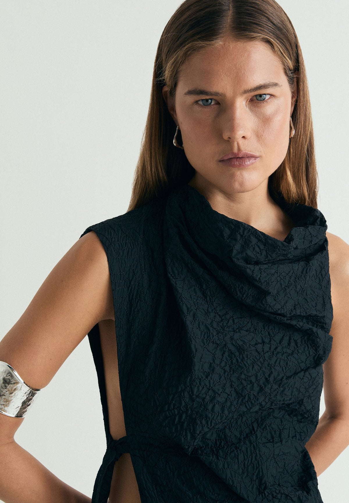 FLOWING ASYMMETRIC SIDE-TIE TOP
