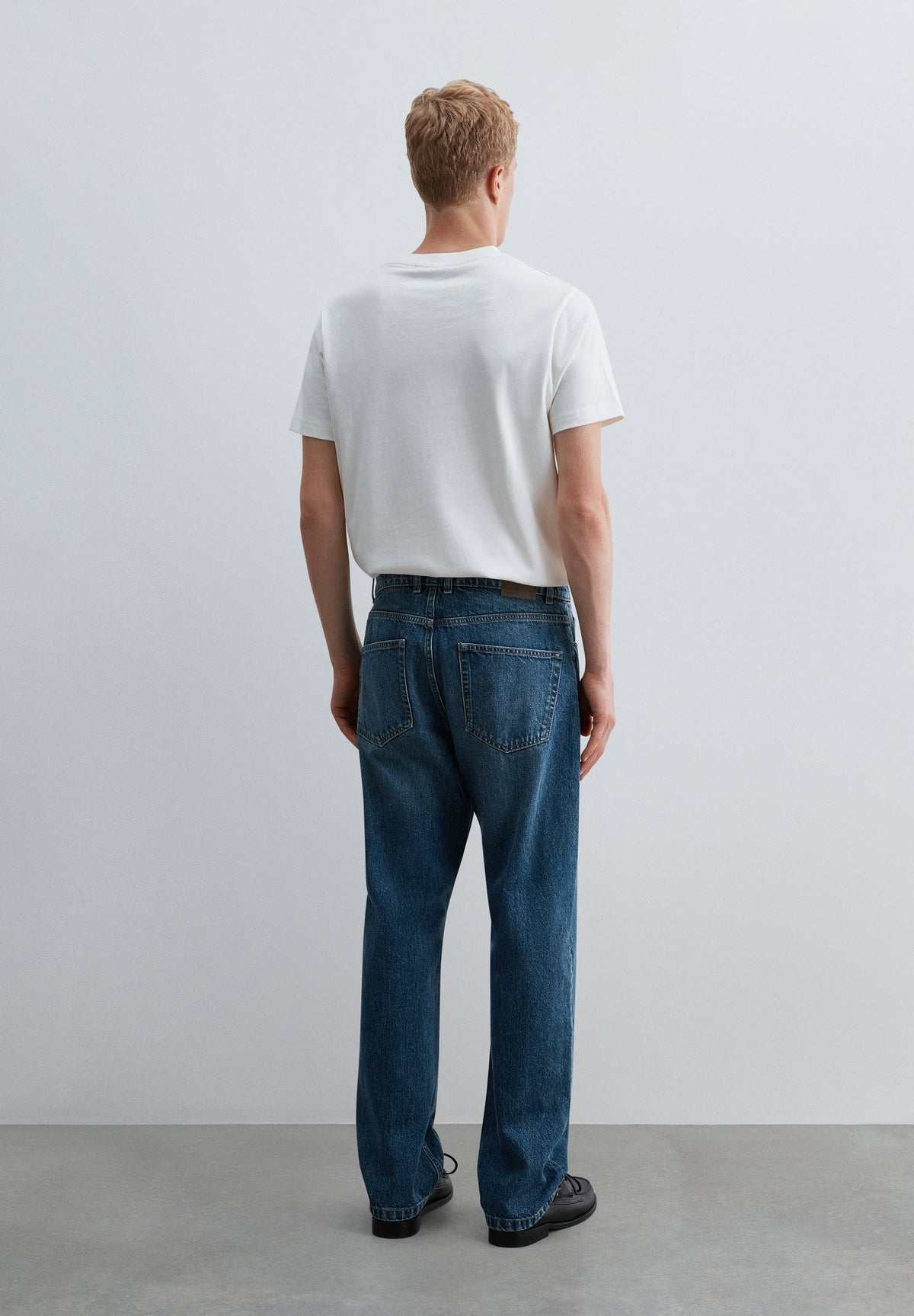 REGULAR FIT JEANS