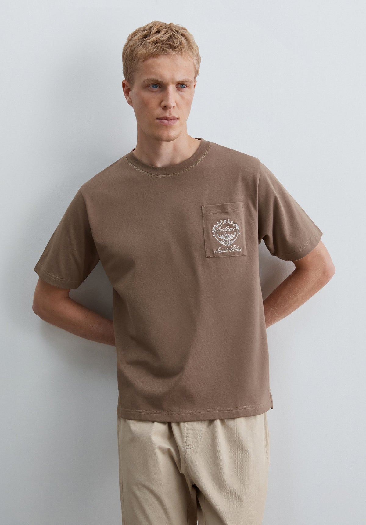 SCPOCKET SAINT BLEU TEE