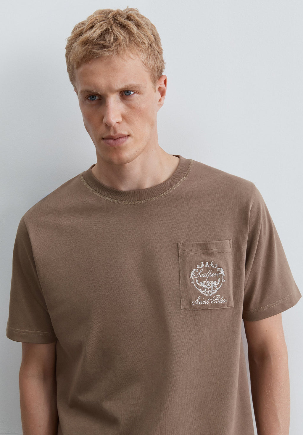 SCPOCKET SAINT BLEU TEE