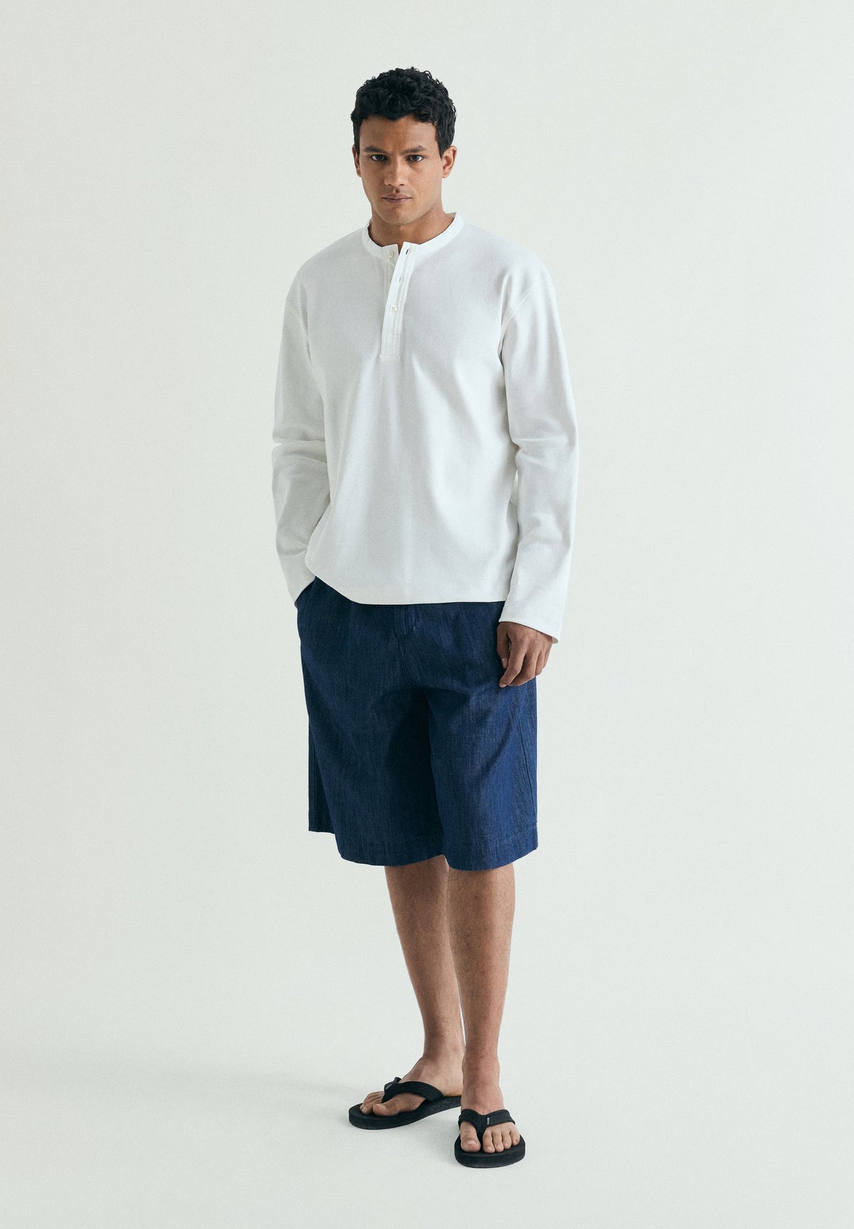 HENLEY COLLAR T-SHIRT