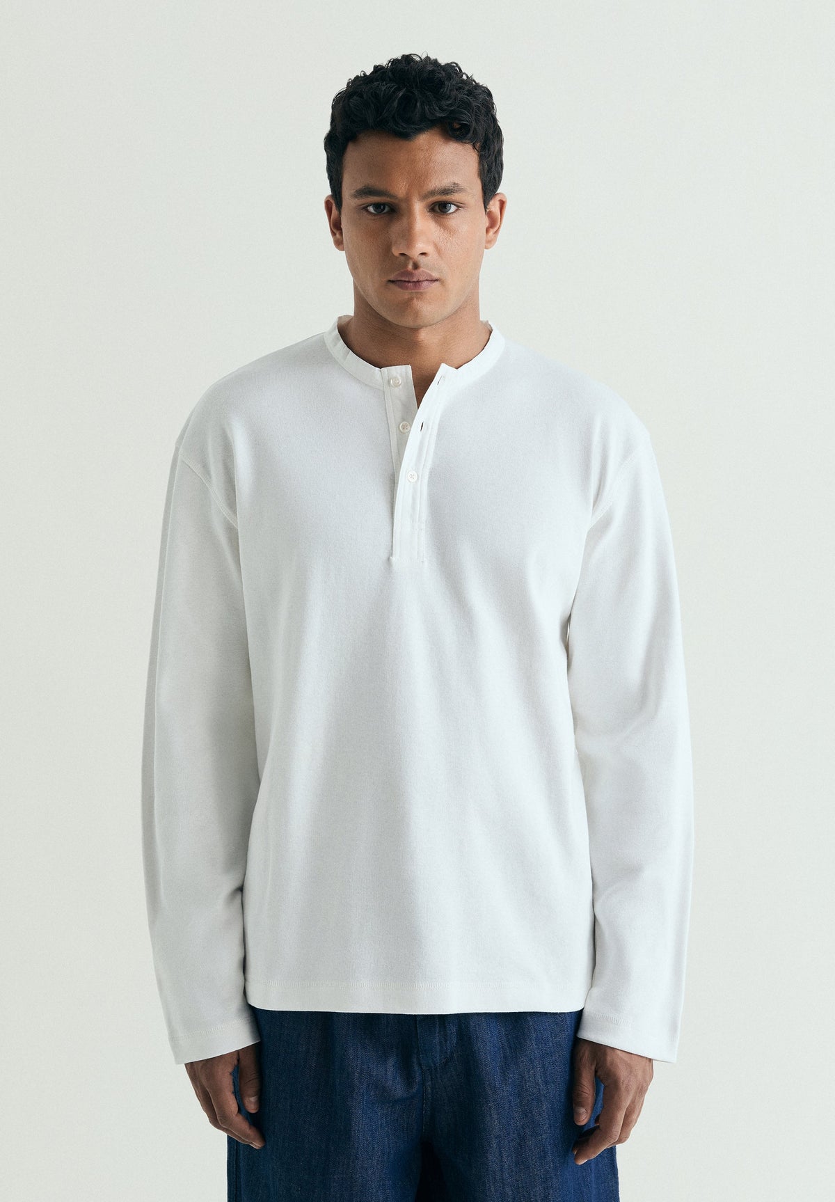HENLEY COLLAR T-SHIRT