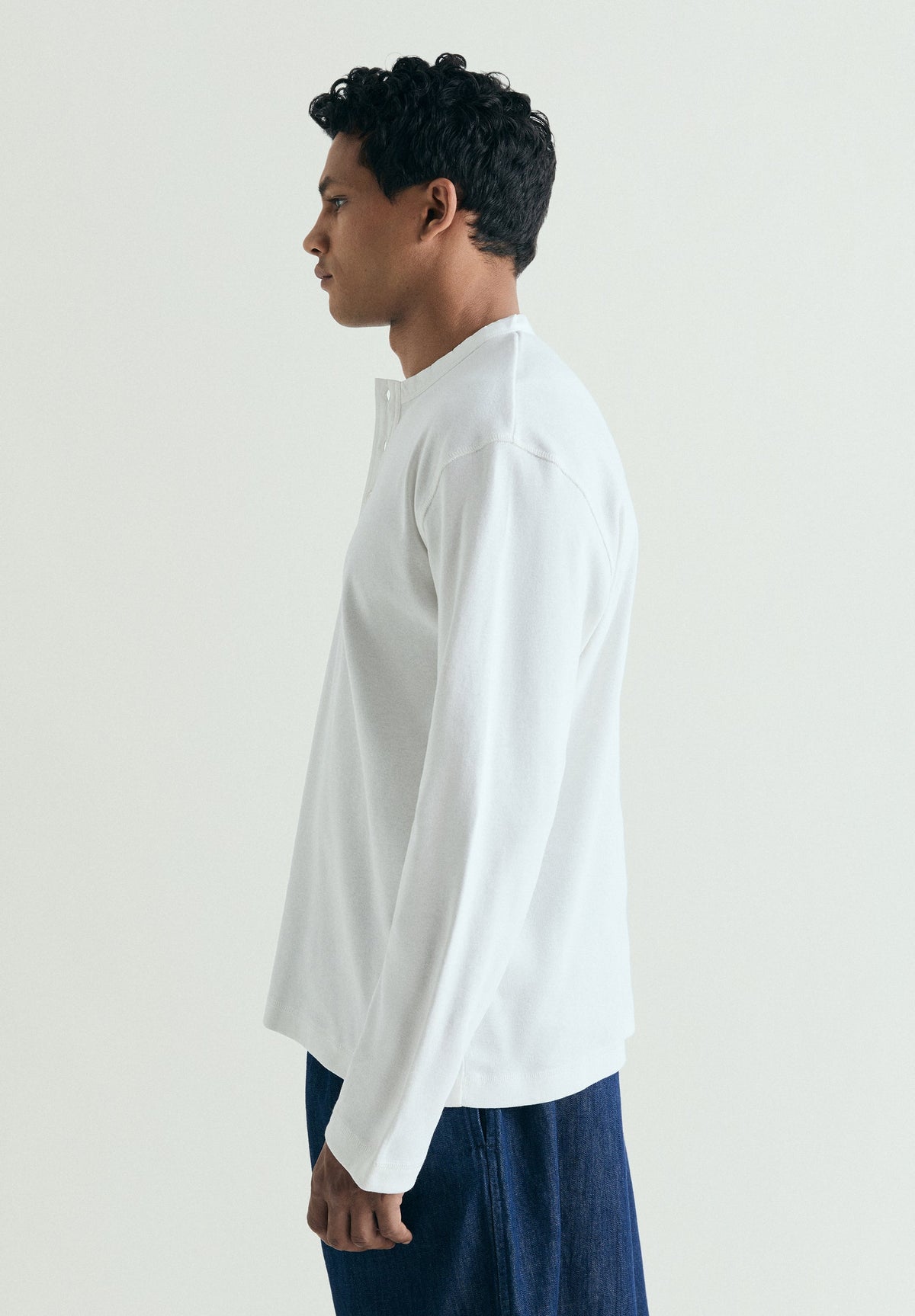 HENLEY COLLAR T-SHIRT