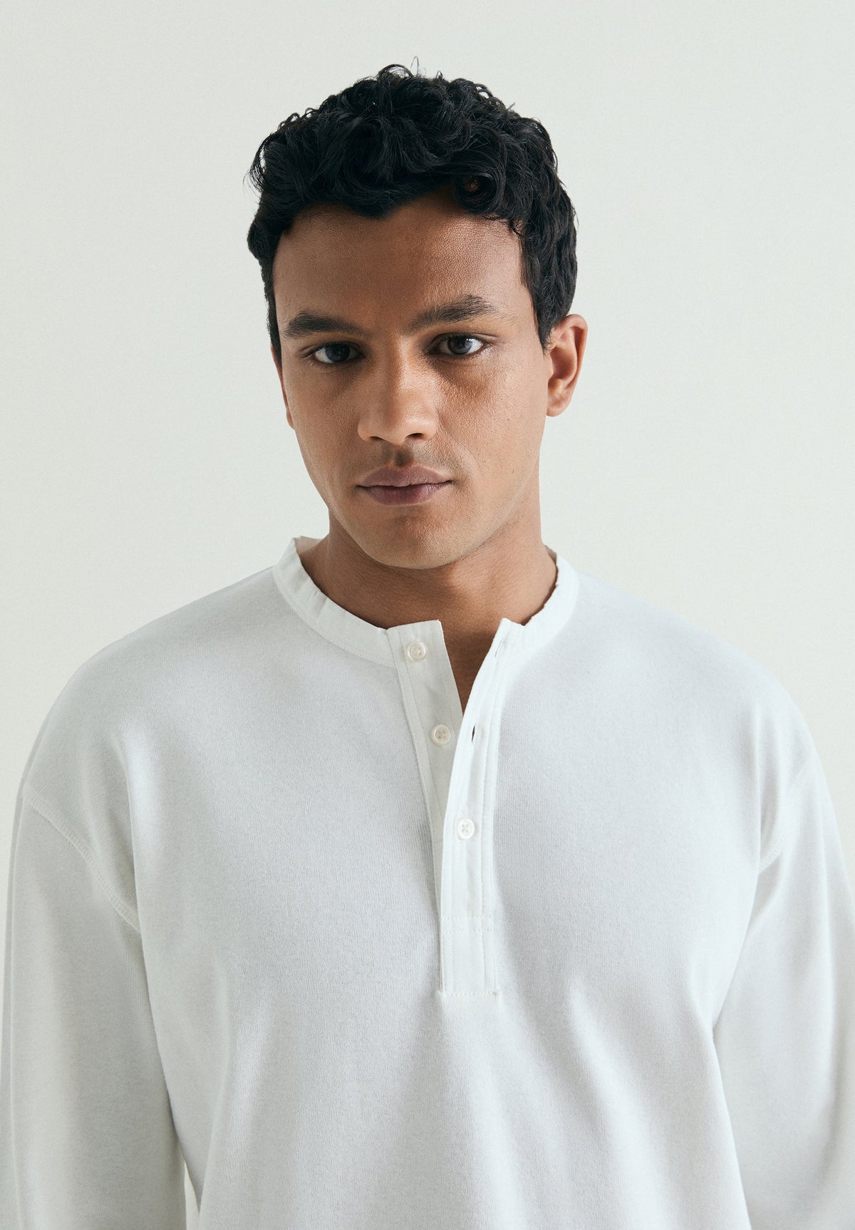 HENLEY COLLAR T-SHIRT