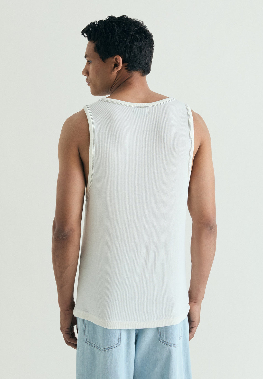 TANK TOP WITH CONTRAST STITCHING