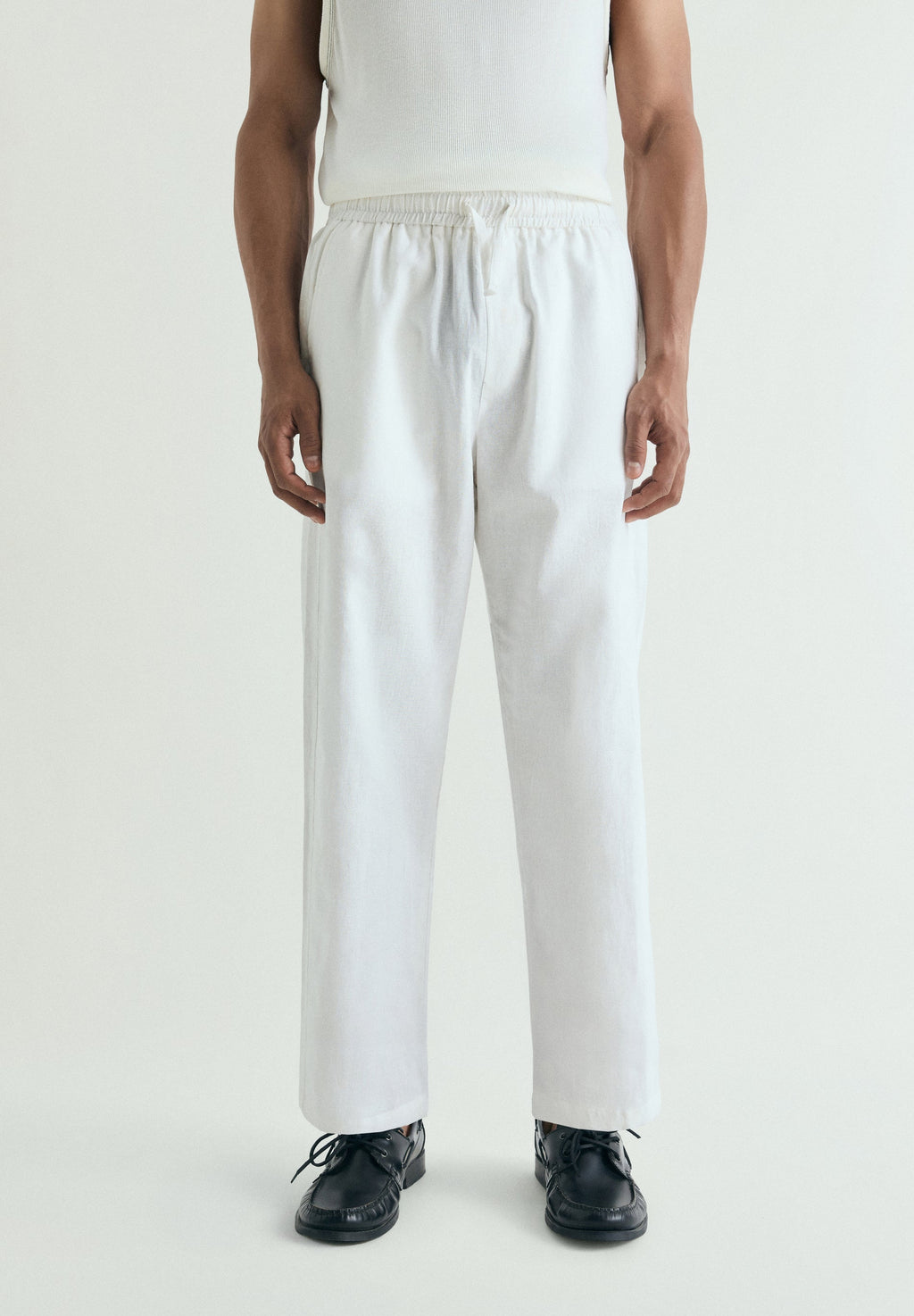 RELAXED LINEN AND COTTON TROUSERS