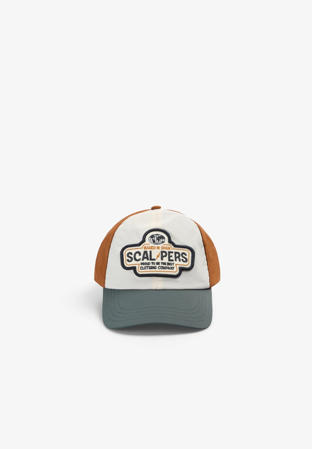 CAP WITH CONTRAST PATCH