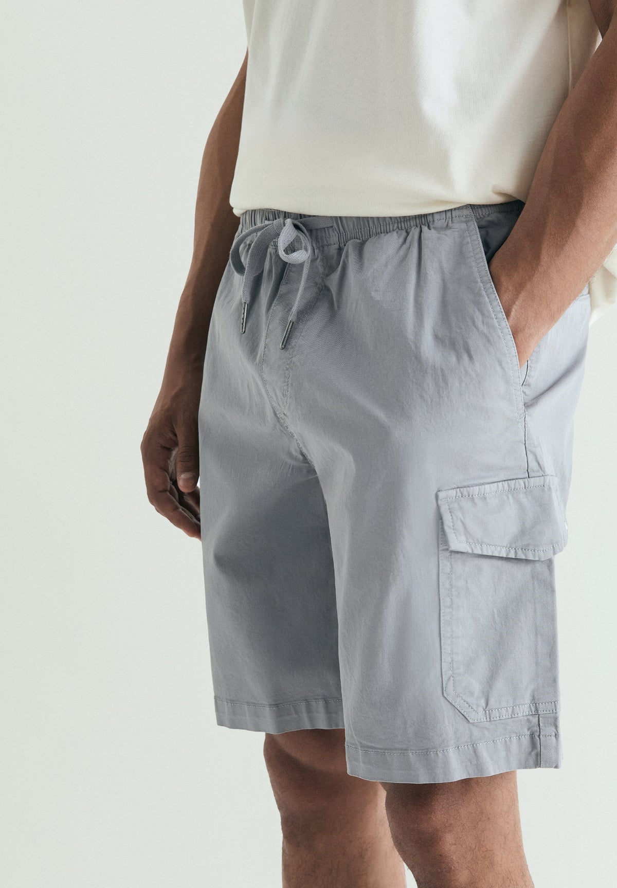 CARGO BERMUDA SHORTS WITH DRAWSTRING