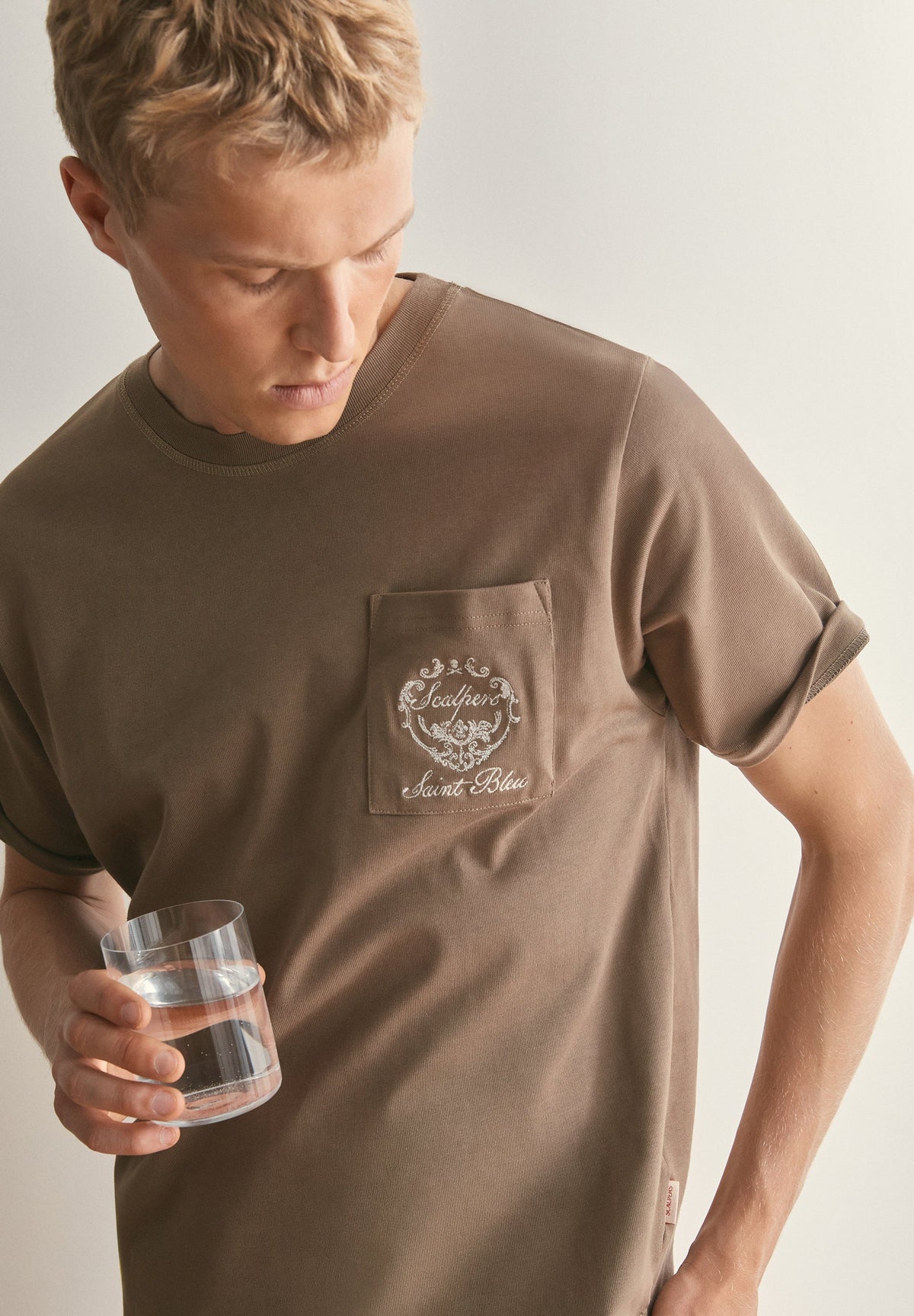 SCPOCKET SAINT BLEU TEE